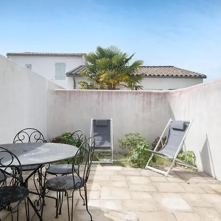 Appartement Colombelle Proche Du Marche Et De La Plage La Couarde-sur-Mer Exterior photo